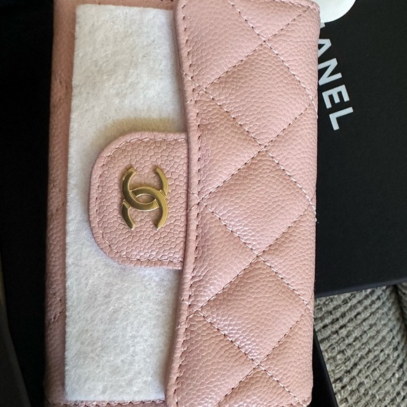 NEW CHANEL 24K Light Pink Caviar GHW Quilted Classic Snap Card Holder w/ receipt - Picture 2 of 14